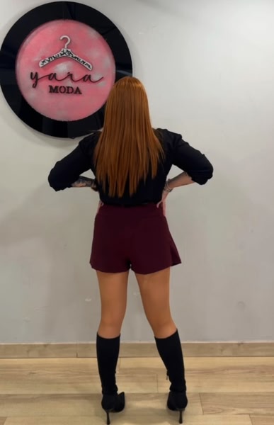 Falda pantalón burdeos